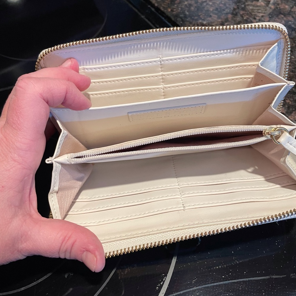 Talbots Wallet - Picture 2 of 3